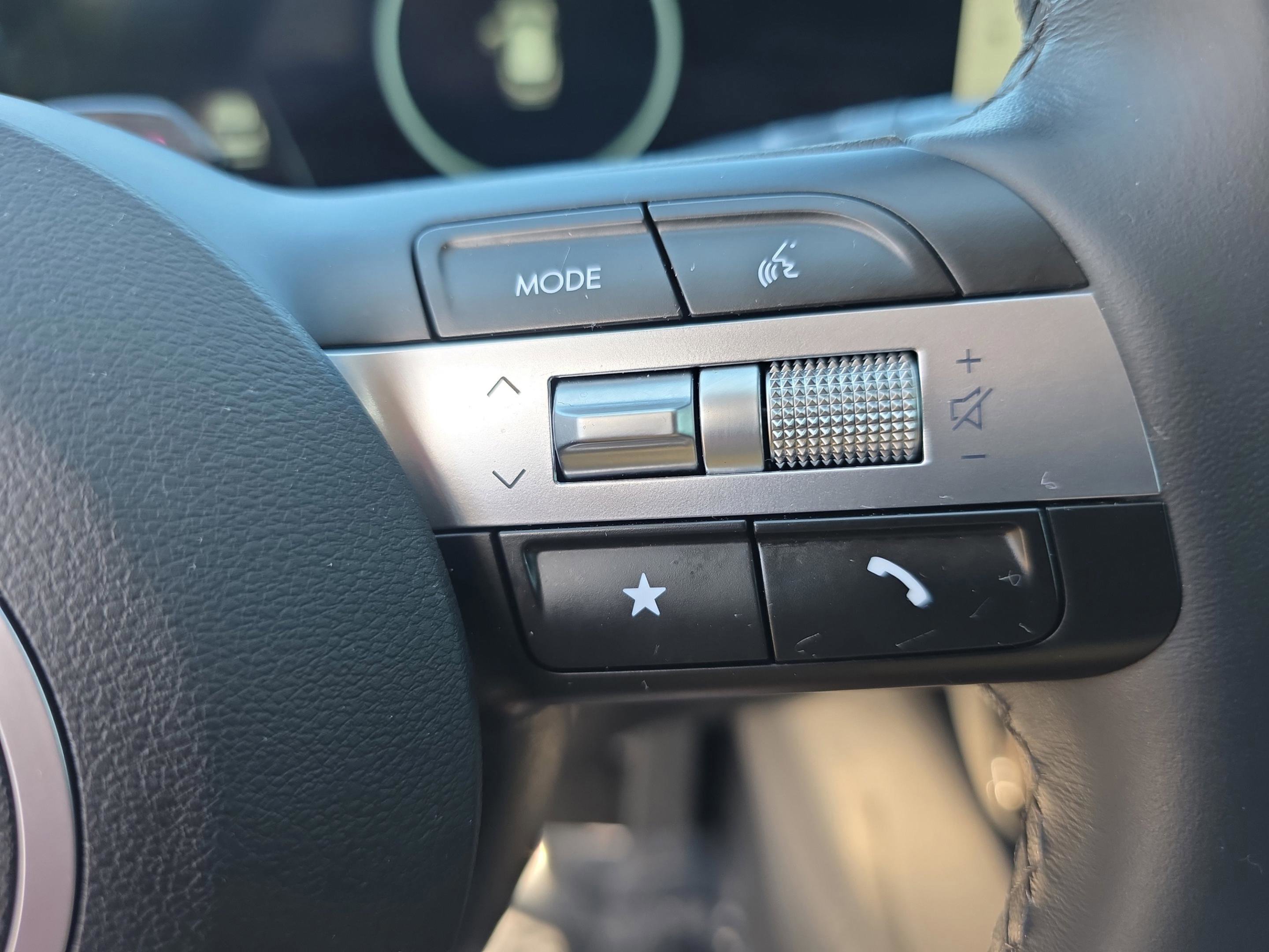 Used 2025 Hyundai Tucson SEL FWD image 69