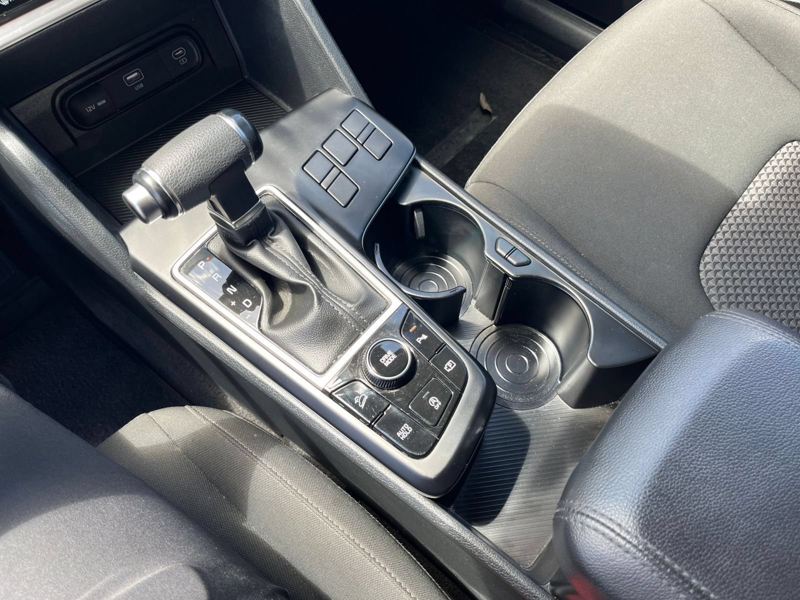 Used 2025 Kia Sportage LX FWD image 35