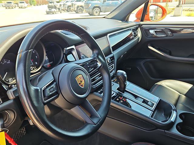 Used 2022 Porsche Macan AWD/4WD image 12