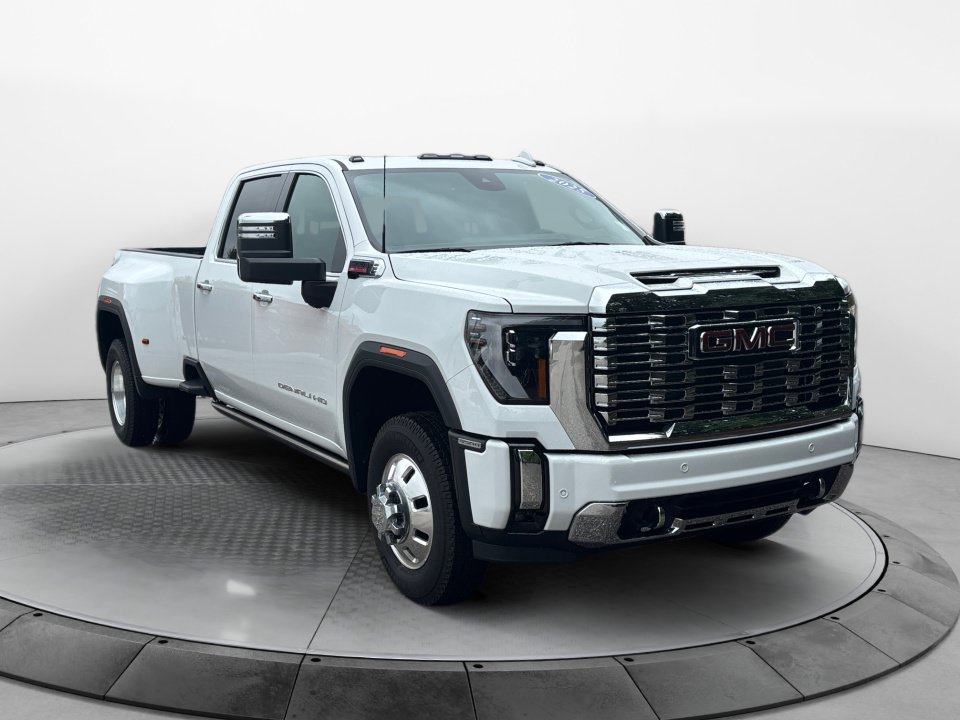 Certified 2025 GMC Sierra 3500 Denali w/ Denali Reserve Package AWD/4WD image 1