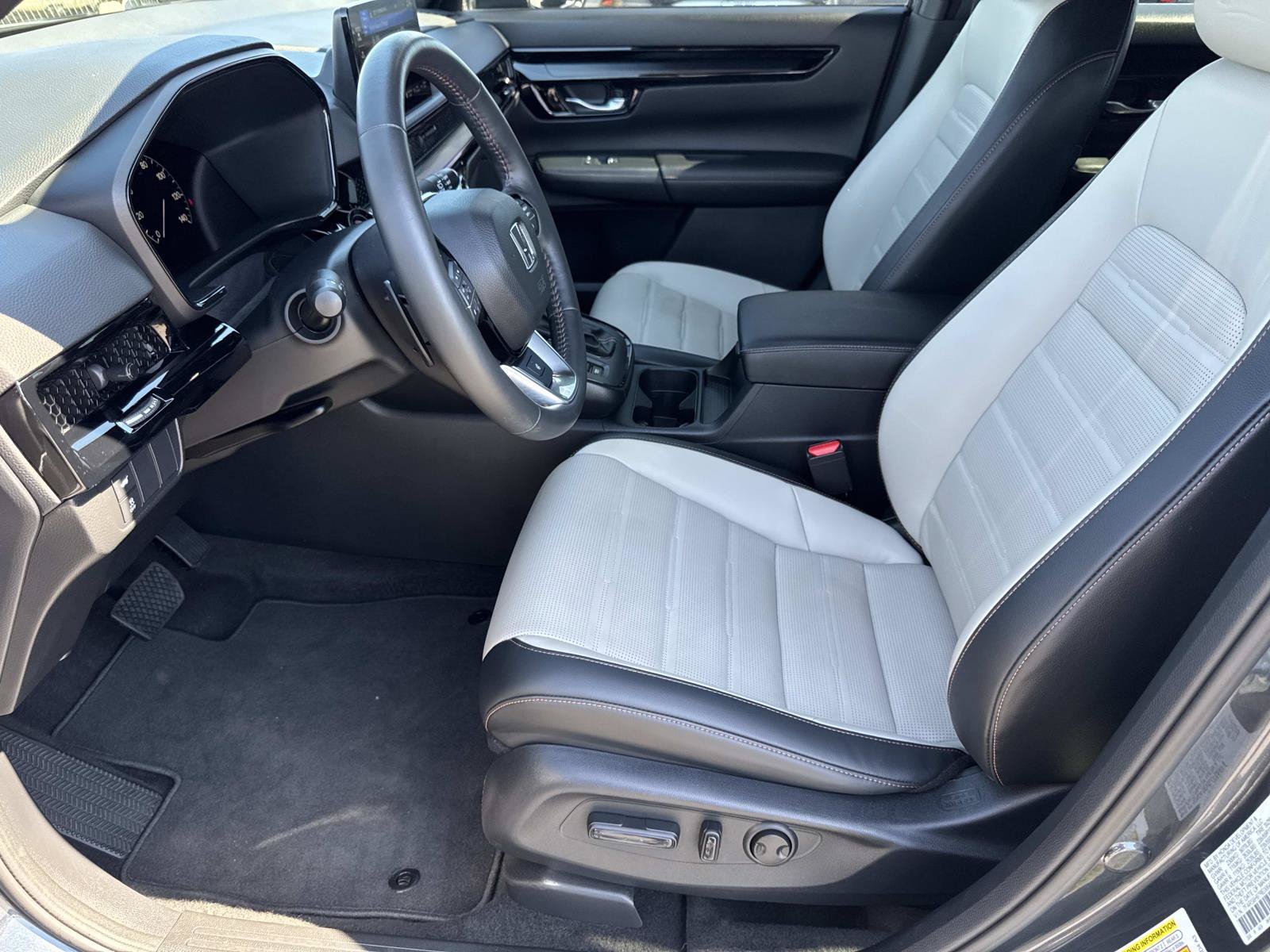 Used 2024 Honda CR-V Sport Touring image 23