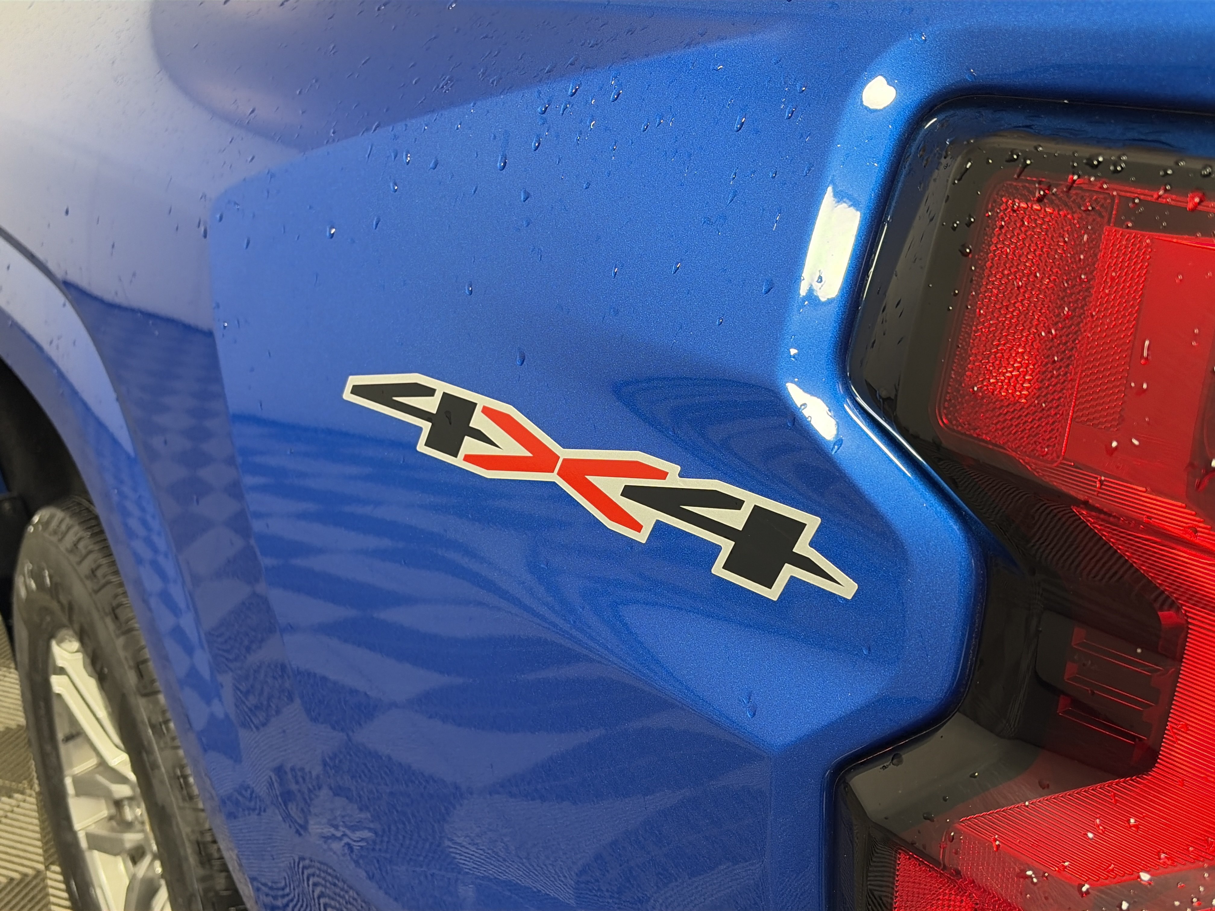 Used 2023 Chevrolet Colorado LT w/ Advanced Trailering Package AWD/4WD image 16