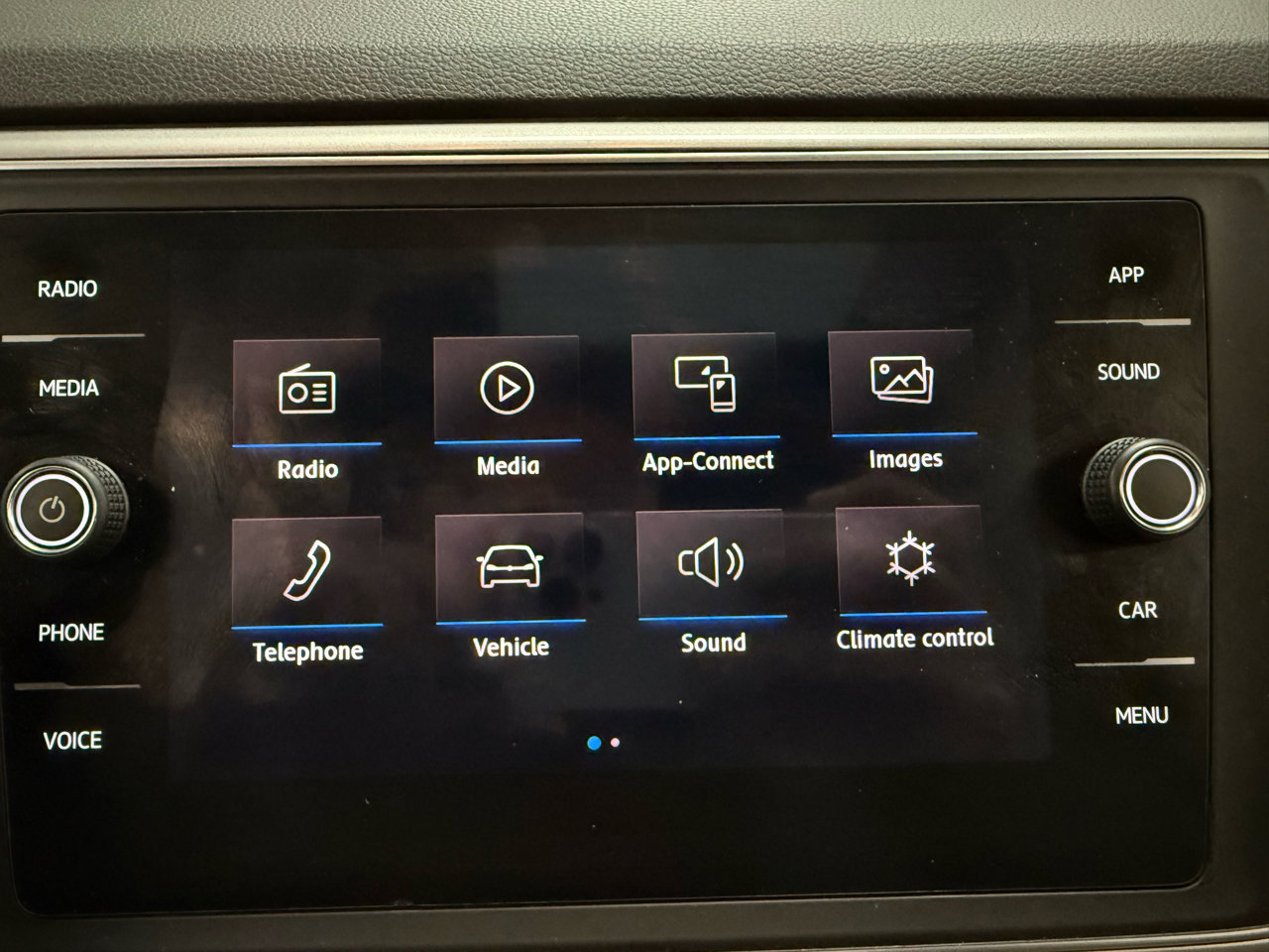 Used 2019 Volkswagen Atlas SE image 16