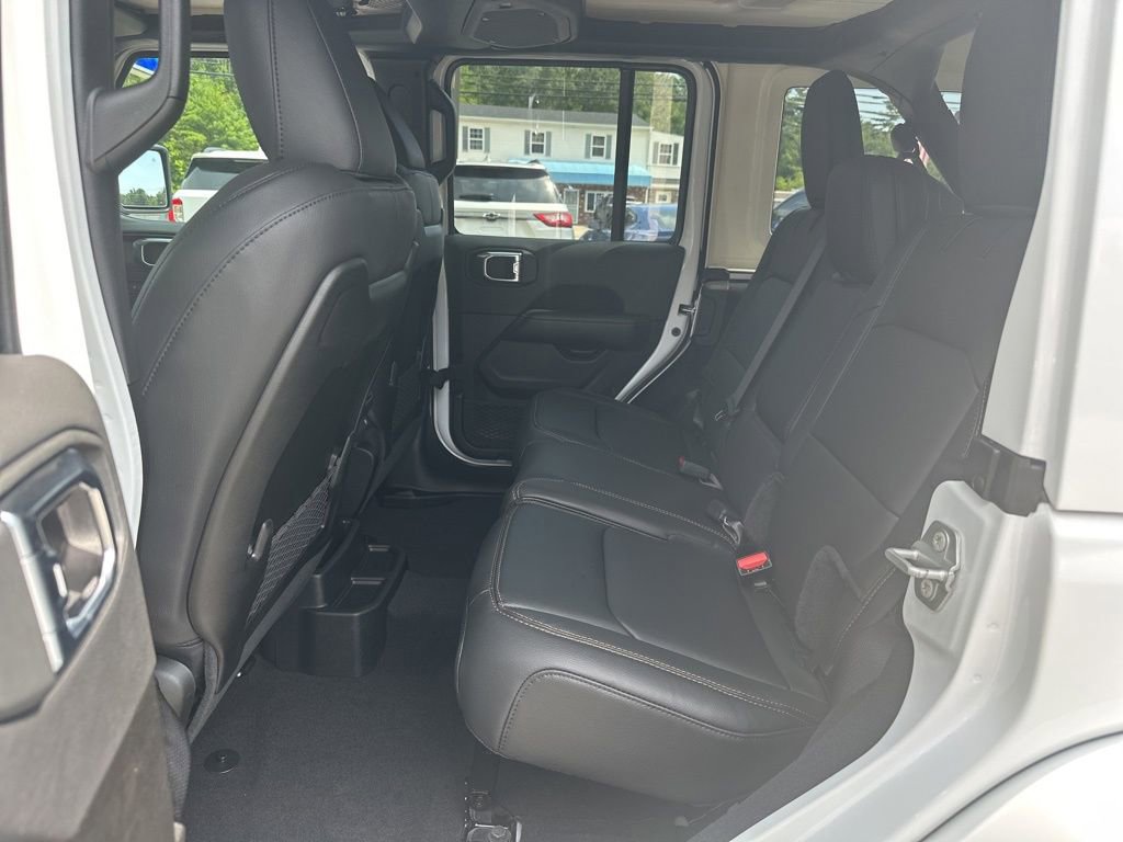 New 2025 Jeep Wrangler Sahara image 27