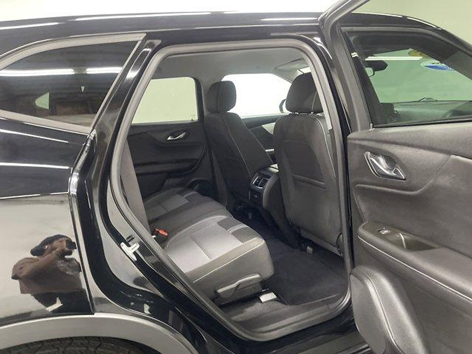 Used 2025 Chevrolet Equinox LT w/ Convenience Package II FWD image 15