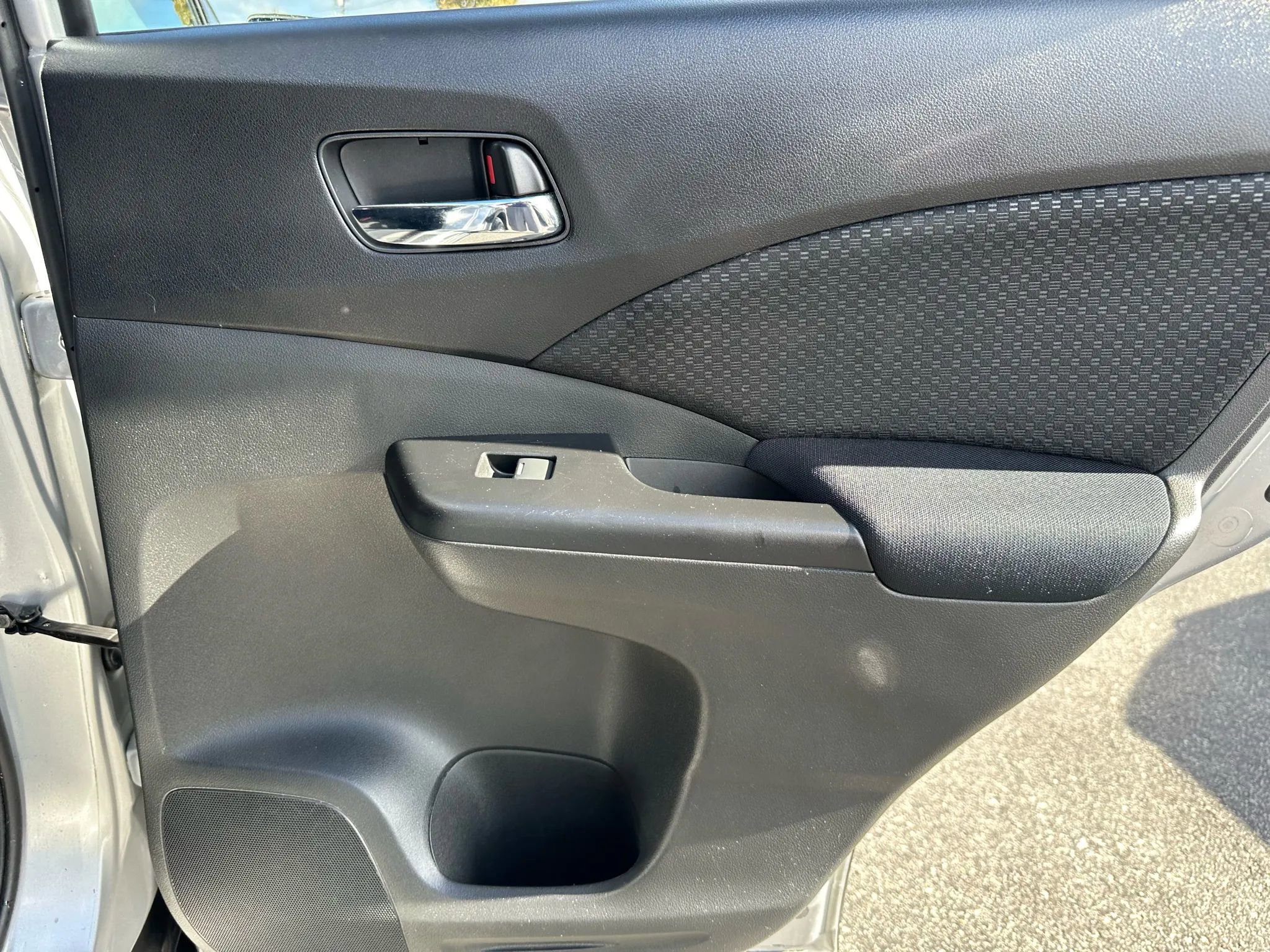 Used 2015 Honda CR-V EX image 18