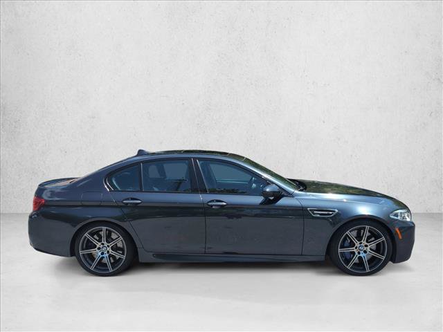 Used 2015 BMW M5 RWD image 4