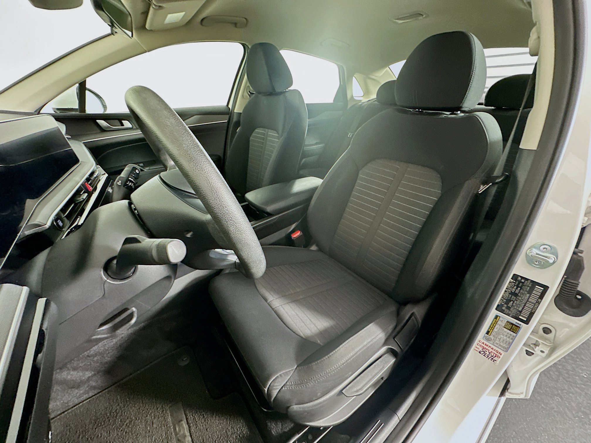 Used 2025 Kia K5 LXS image 13