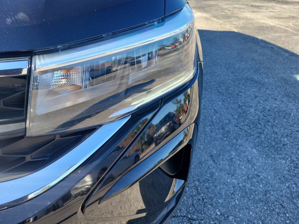 Certified 2023 Volkswagen Taos S image 30