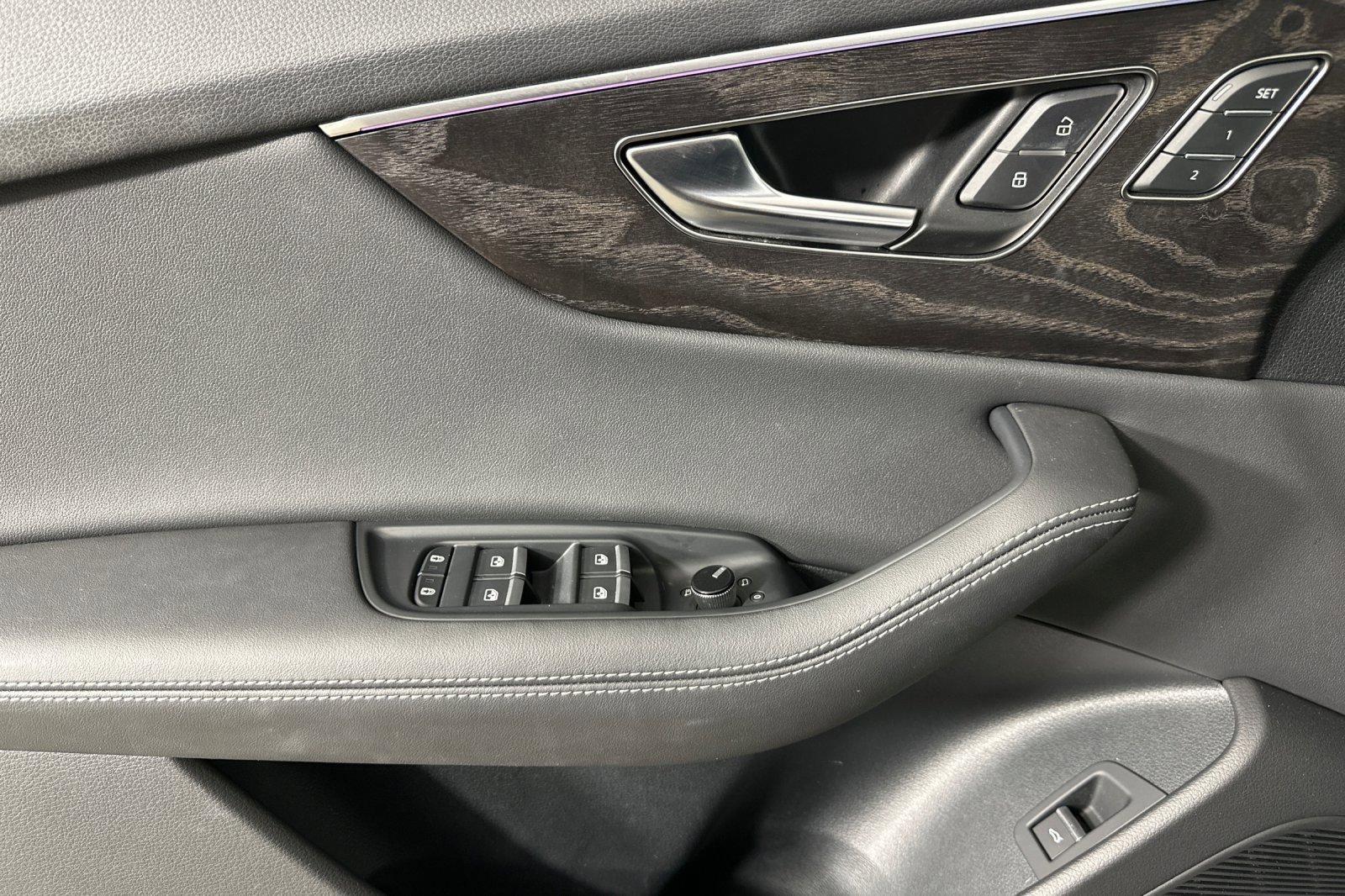 Used 2023 Audi Q8 Premium Plus w/ Premium Plus Package image 10