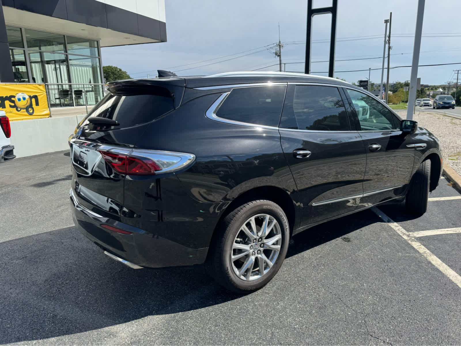 Used 2024 Buick Enclave Essence w/ Experience Buick Package AWD/4WD image 7