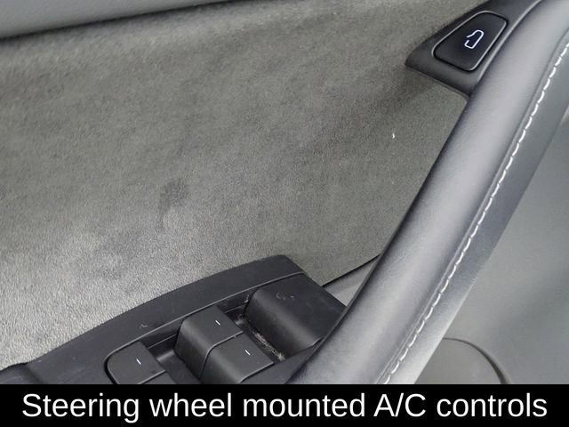 Used 2022 Tesla Model Y Long Range image 17