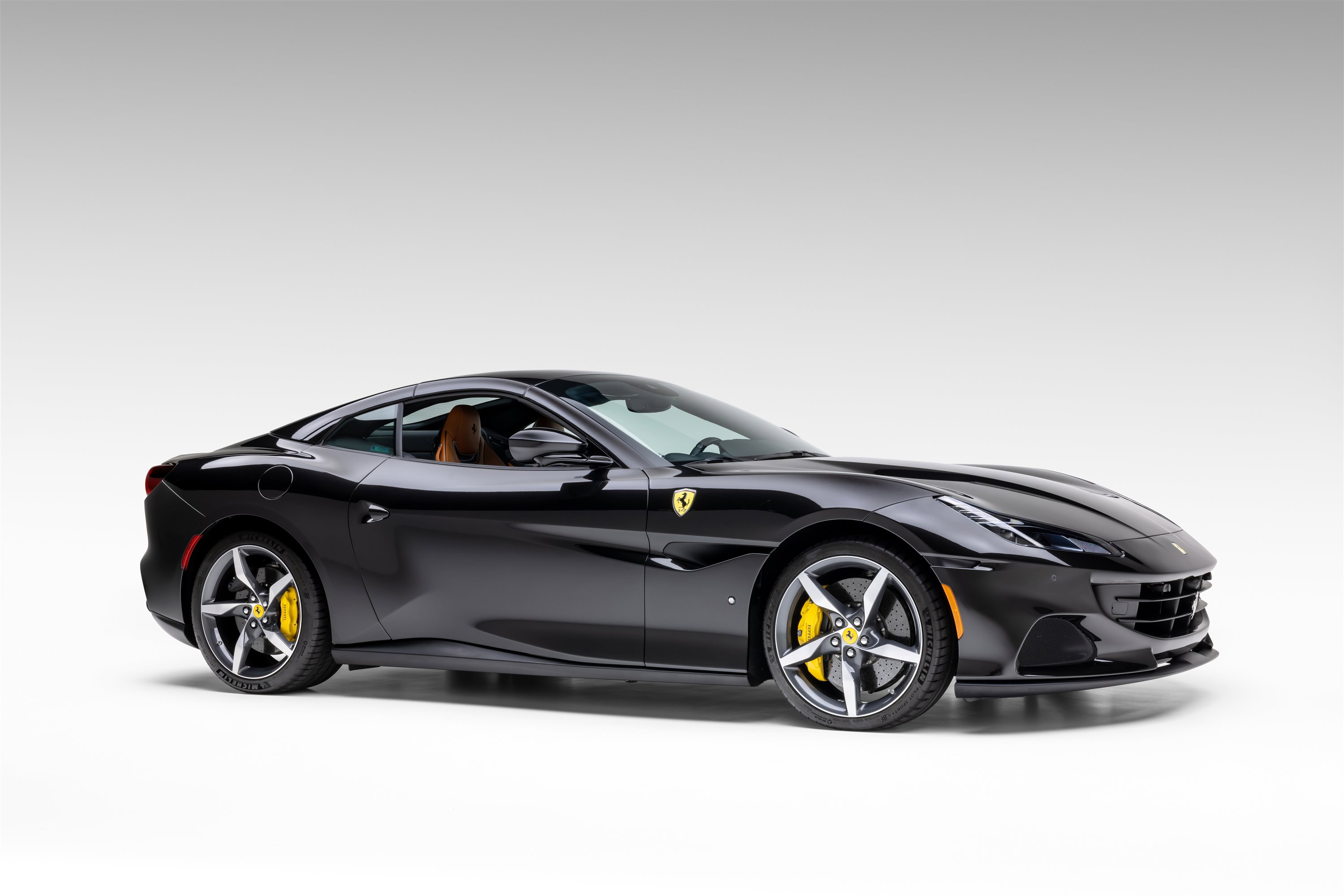 Certified 2023 Ferrari Portofino M RWD image 16