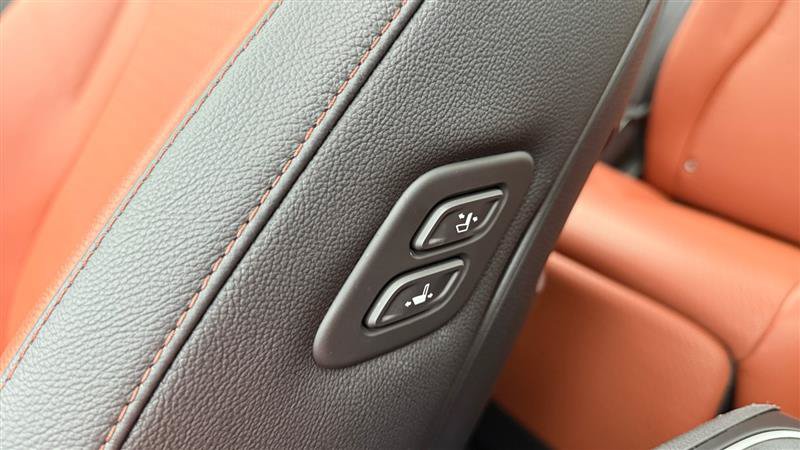 Used 2025 Kia Carnival SX Prestige FWD image 45