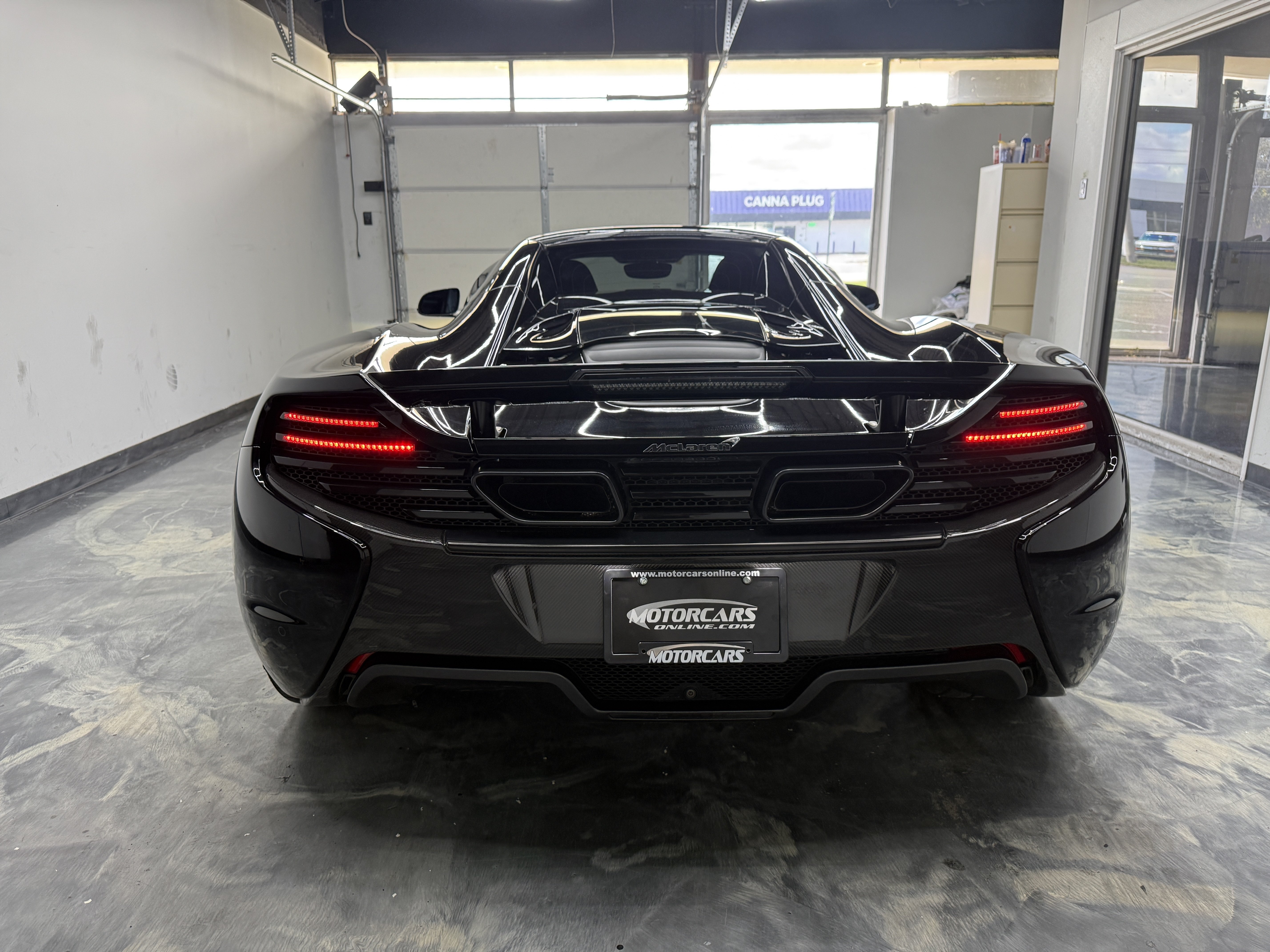 Used 2016 McLaren 650S Spider RWD image 11