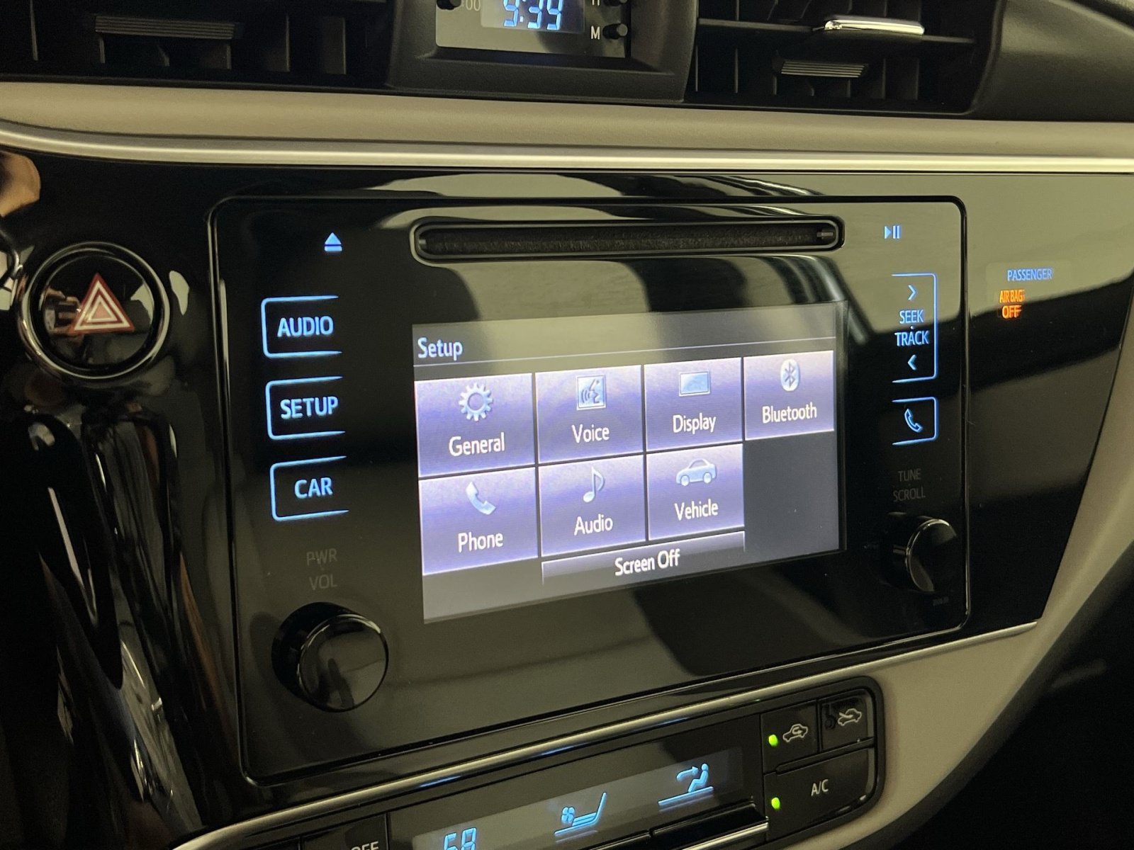 Used 2019 Toyota Corolla LE FWD image 20