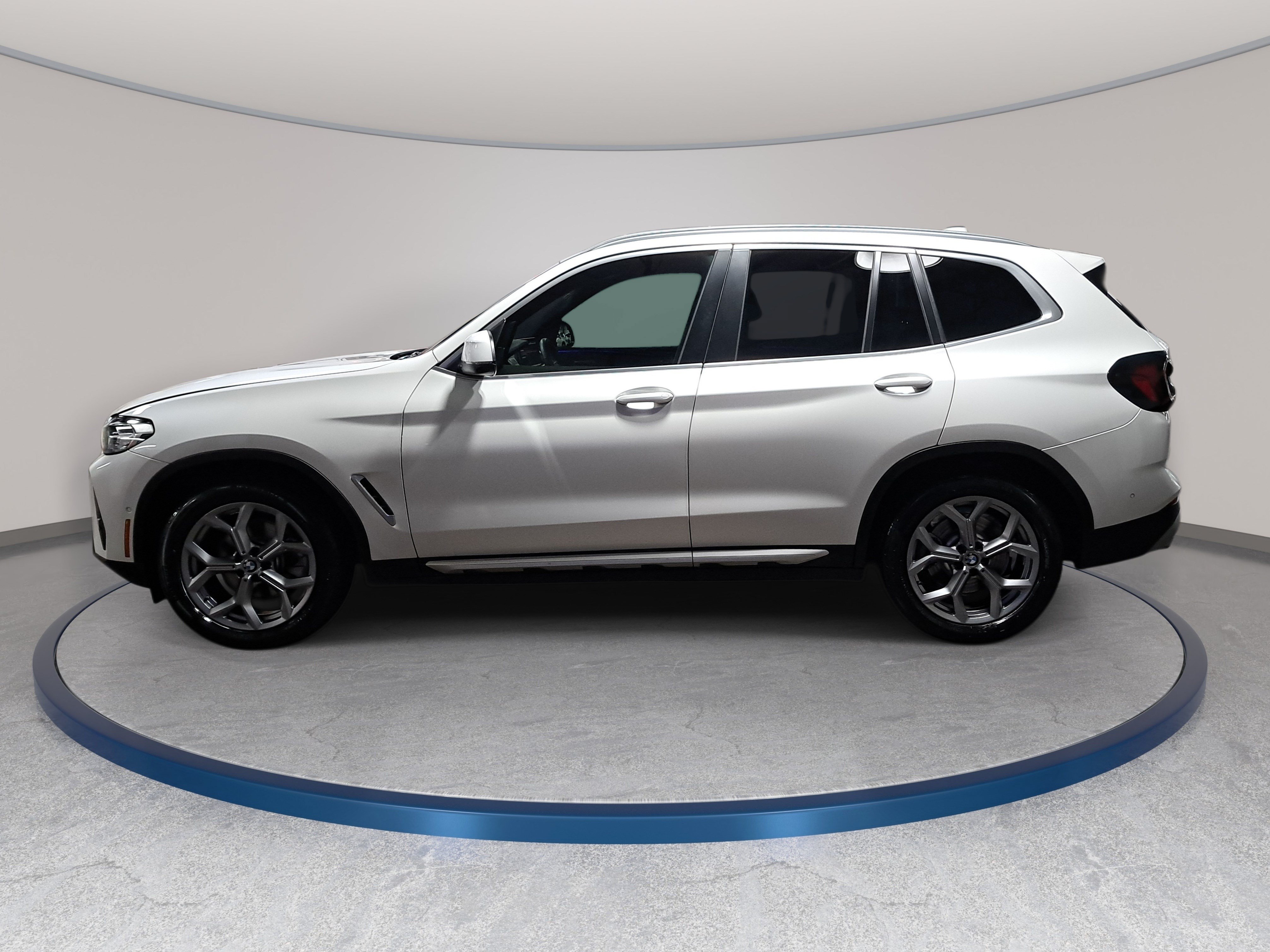 Certified 2024 BMW X3 xDrive30i w/ Premium Package AWD/4WD image 9