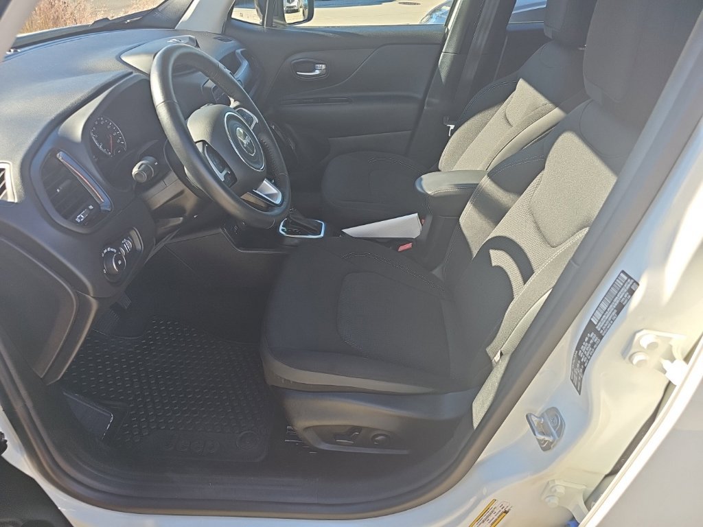 Certified 2023 Jeep Renegade Altitude w/ Convenience Group I AWD/4WD image 15