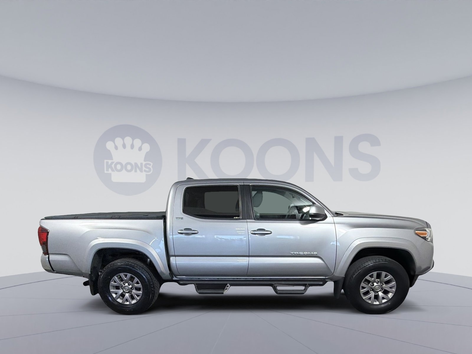 Used 2019 Toyota Tacoma SR5 image 8