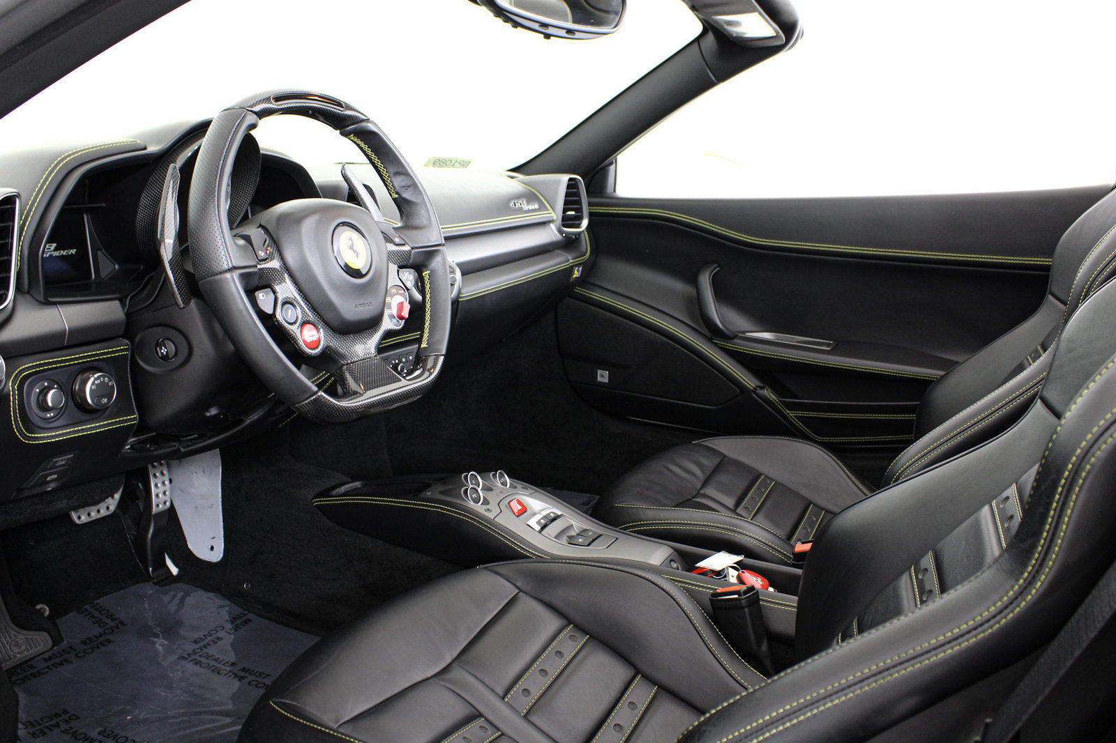 Used 2015 Ferrari 458 Spider RWD image 40