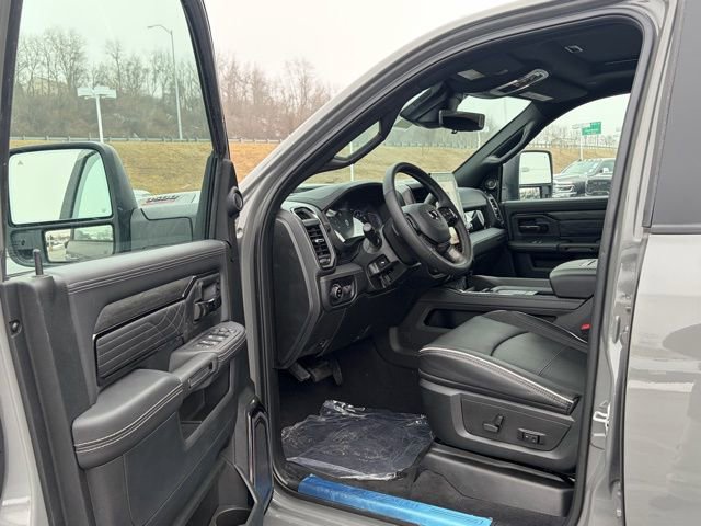 New 2026 RAM 3500 Limited image 15