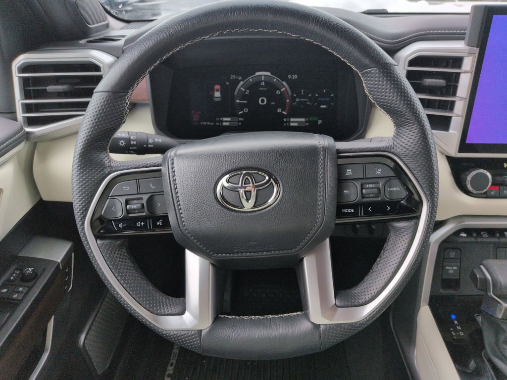 Used 2024 Toyota Sequoia Capstone image 14