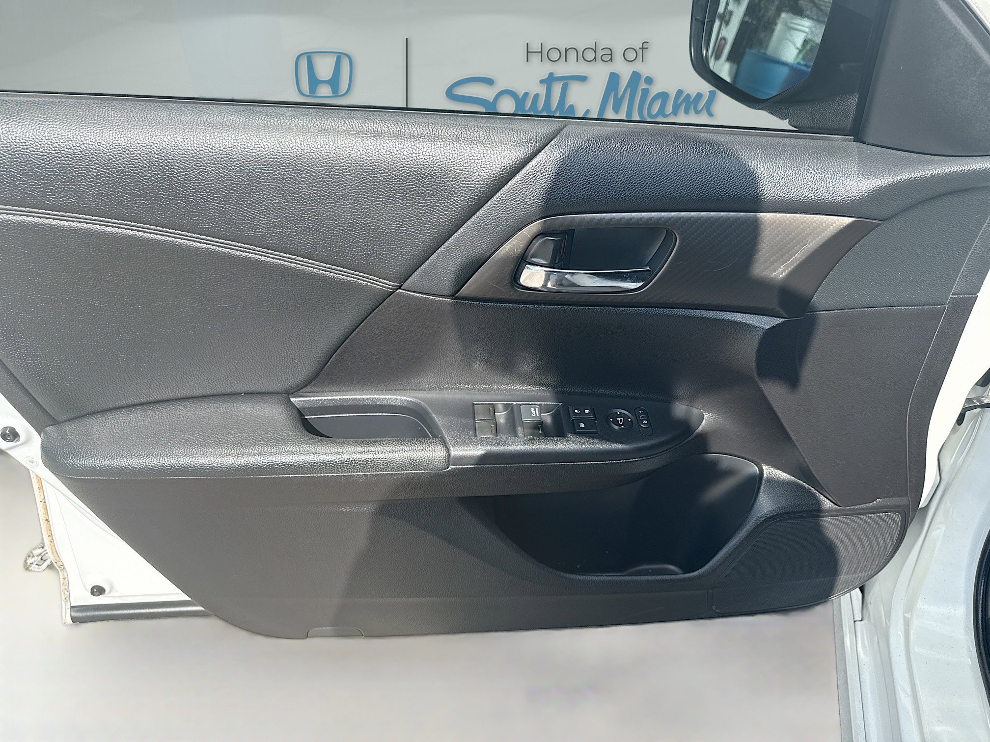 Used 2016 Honda Accord Sport image 19