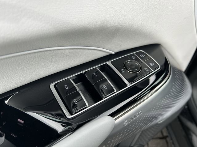 New 2026 Cadillac Lyriq Premium Luxury image 38