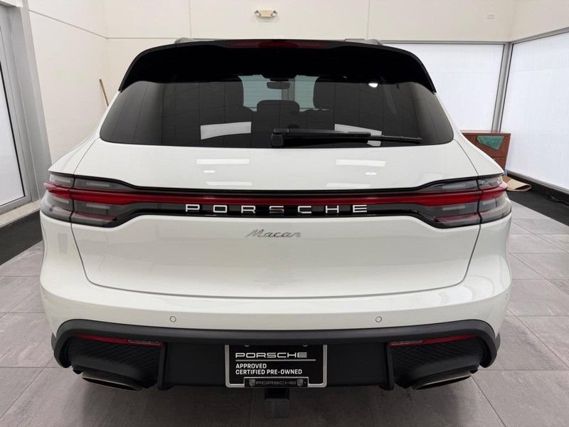 Certified 2025 Porsche Macan AWD/4WD image 6