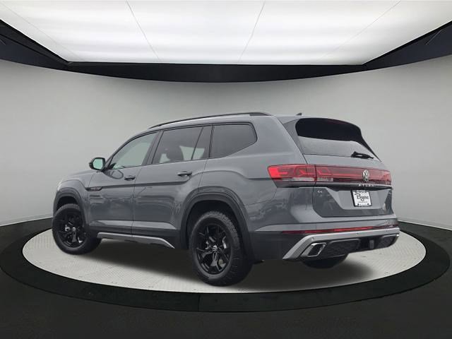 New 2026 Volkswagen Atlas Peak Edition image 5