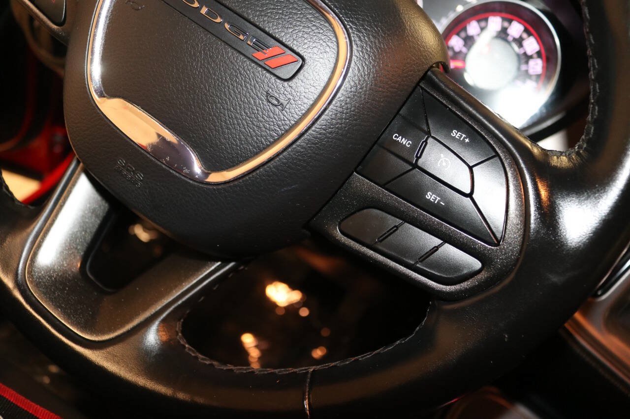 Used 2023 Dodge Challenger SXT RWD image 27