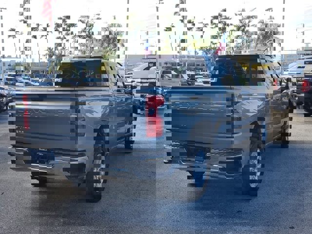 Used 2025 Chevrolet Silverado 1500 LT image 7