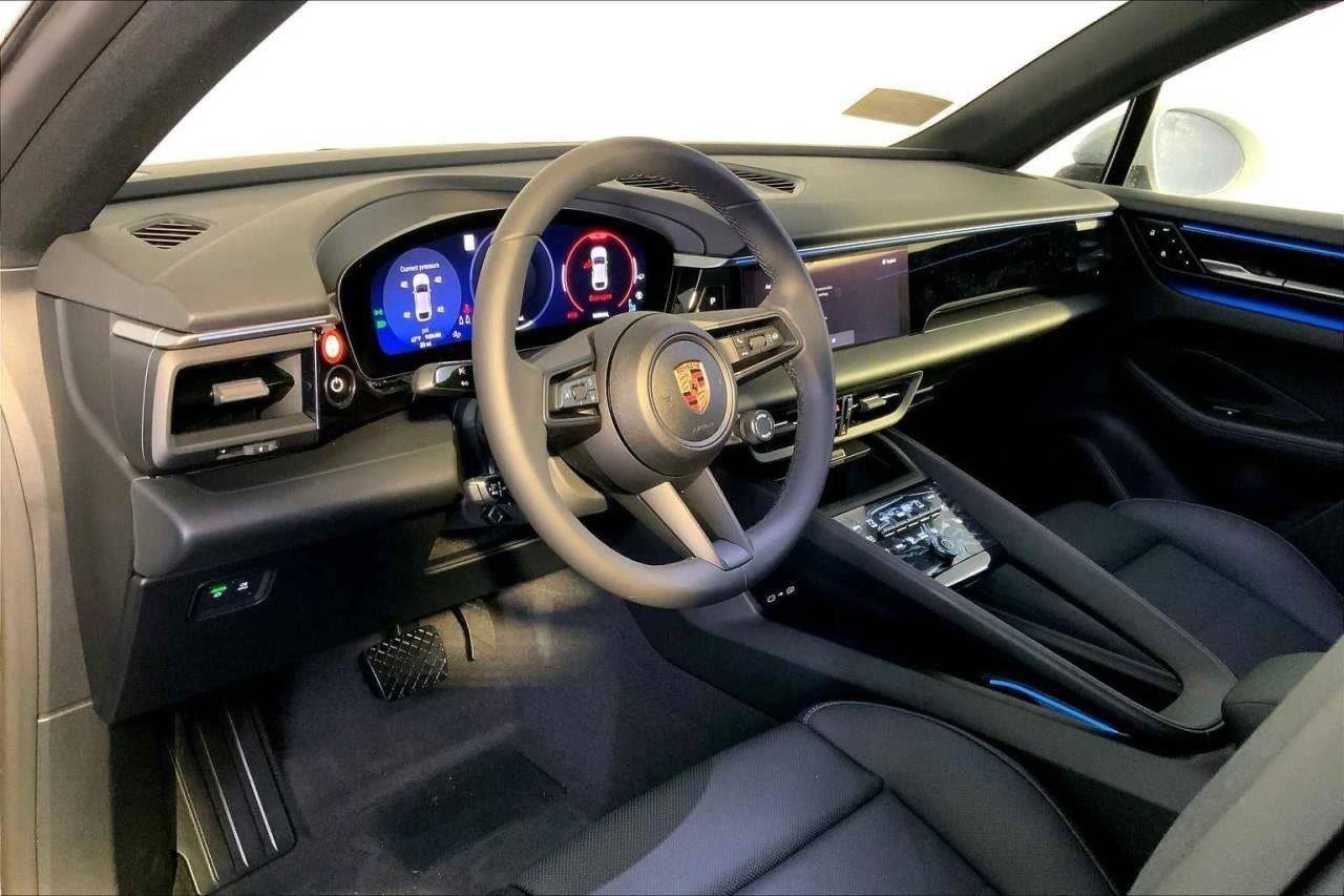 New 2025 Porsche Macan Electric image 67