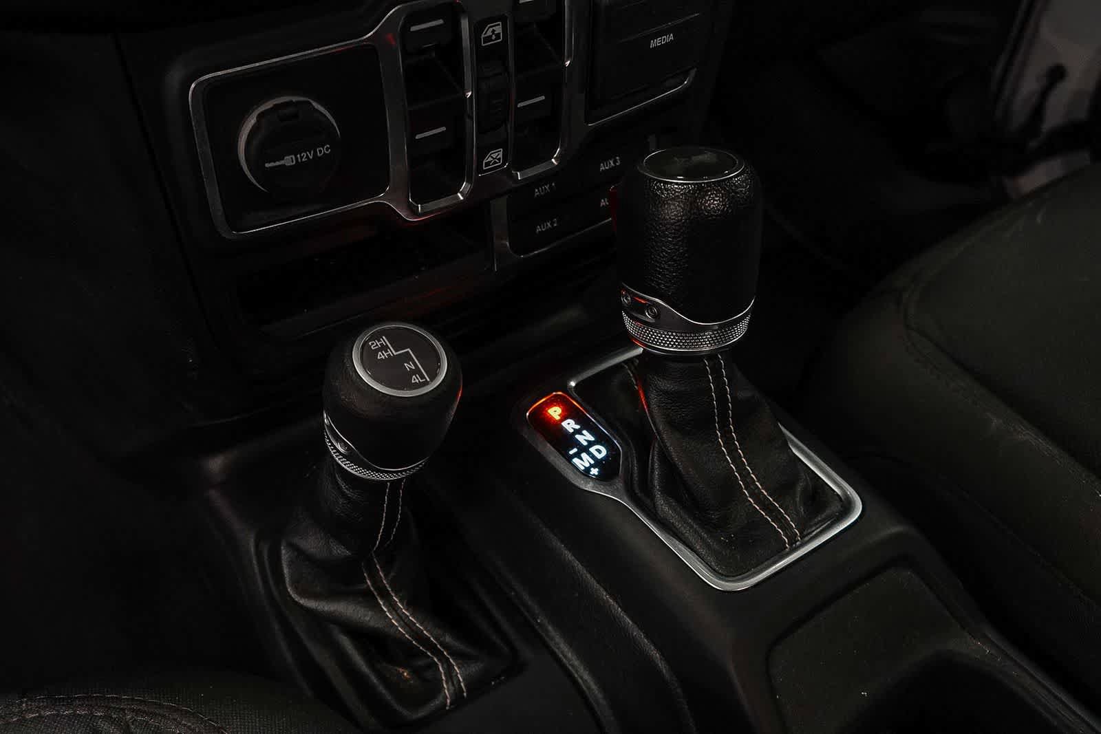 Used 2023 Jeep Wrangler Sahara w/ Cold Weather Group image 19
