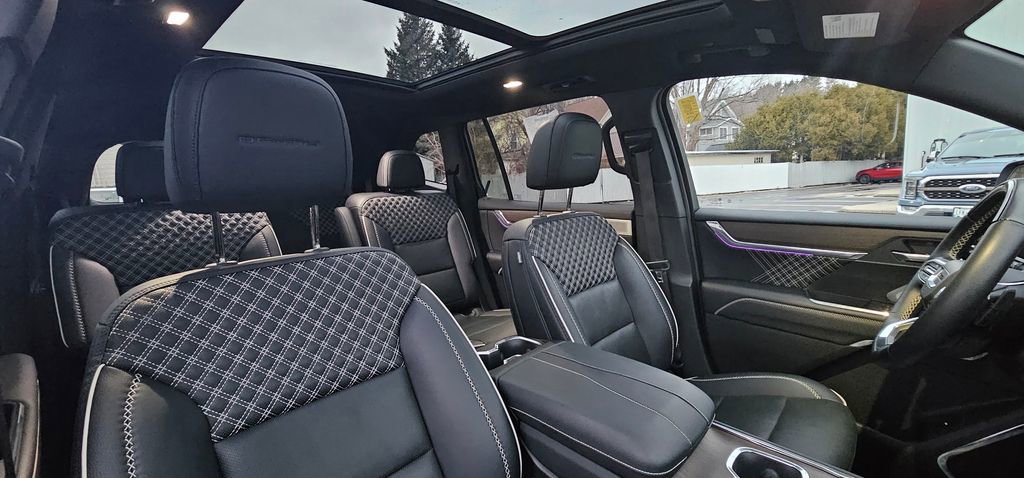 Used 2024 GMC Acadia Denali w/ Super Cruise Package image 15