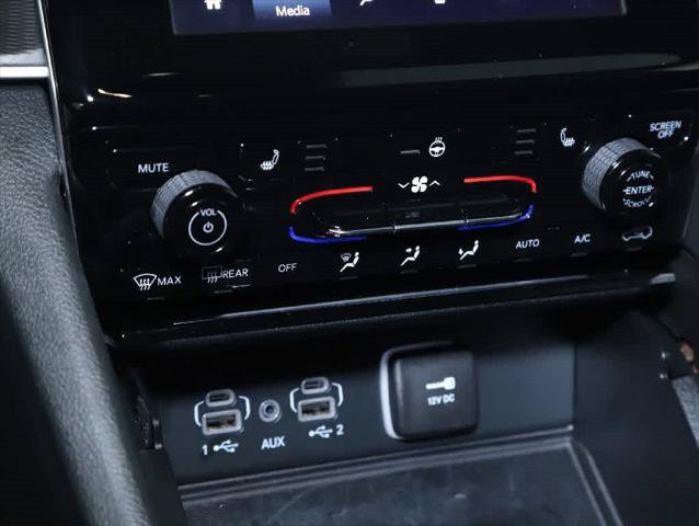 Certified 2024 Jeep Grand Cherokee Altitude AWD/4WD image 25