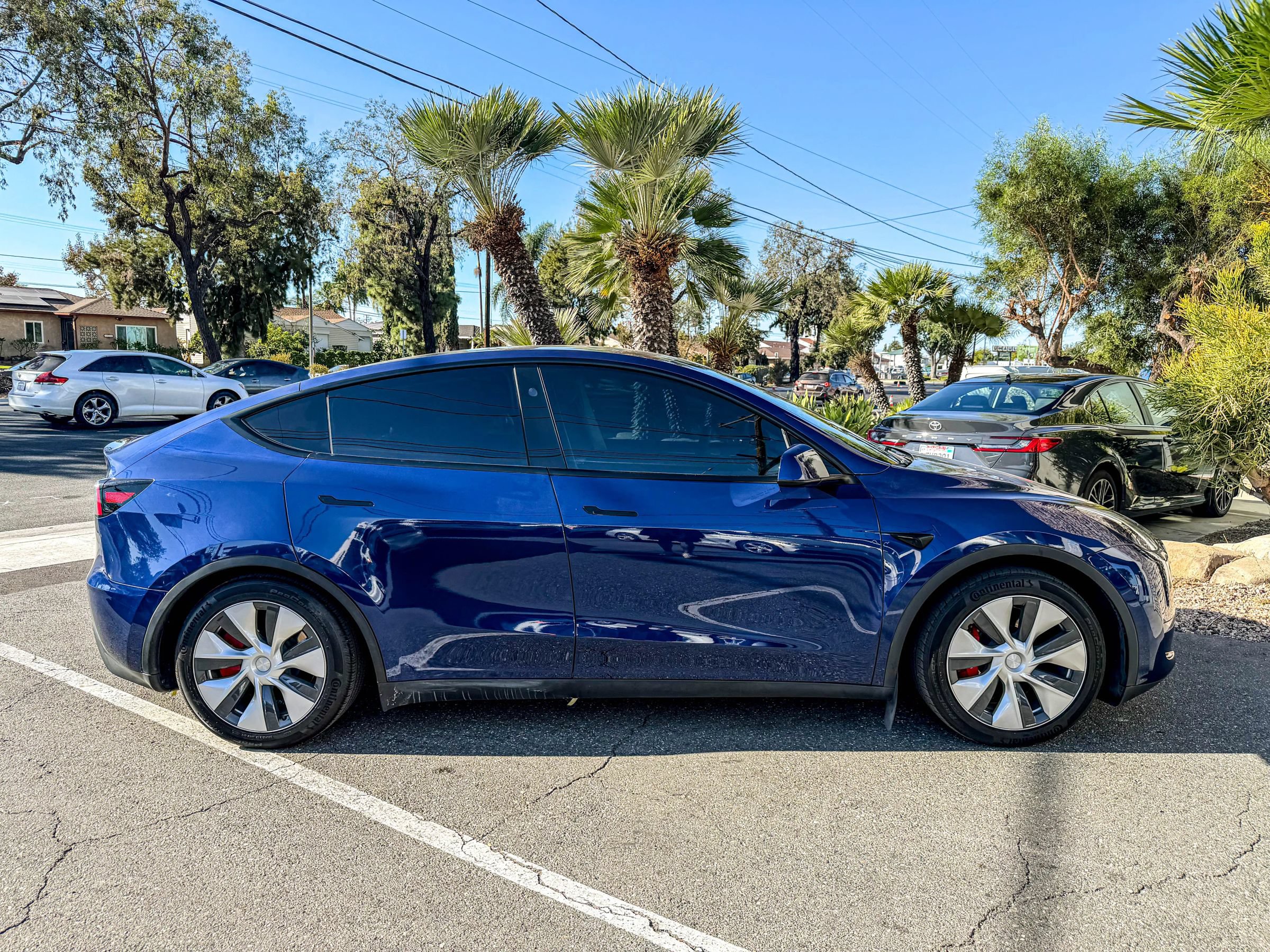 Used 2023 Tesla Model Y Performance AWD/4WD image 15
