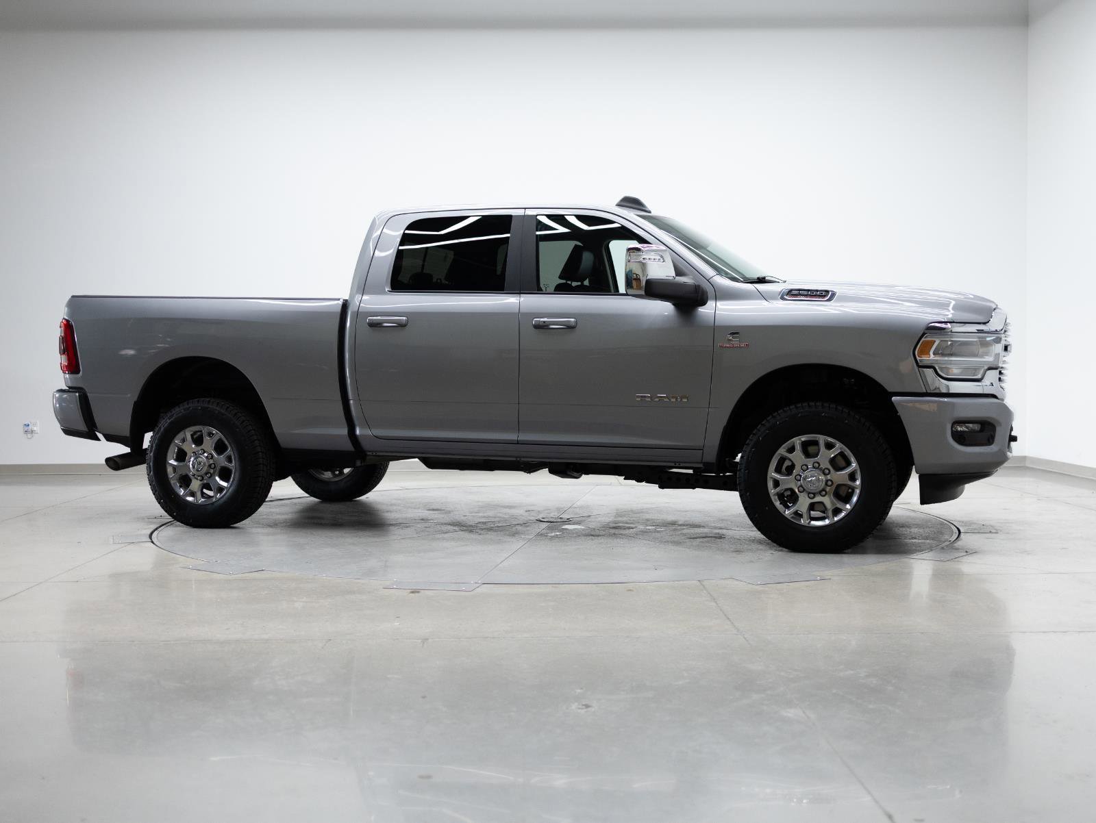 Used 2024 RAM 2500 Laramie image 11