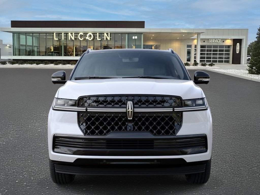 New 2027 Lincoln Navigator L Black Label AWD/4WD image 3