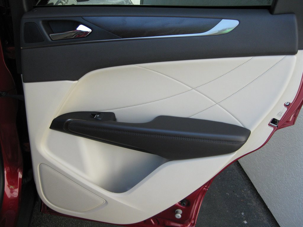 Used 2018 Lincoln MKC Reserve FWD image 35