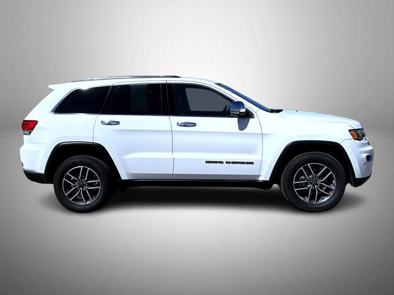 Used 2019 Jeep Grand Cherokee Limited AWD/4WD image 4