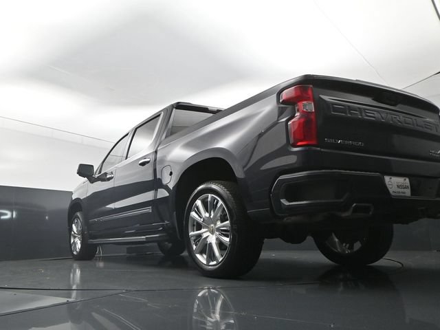 Used 2022 Chevrolet Silverado 1500 High Country w/ Technology Package AWD/4WD image 30