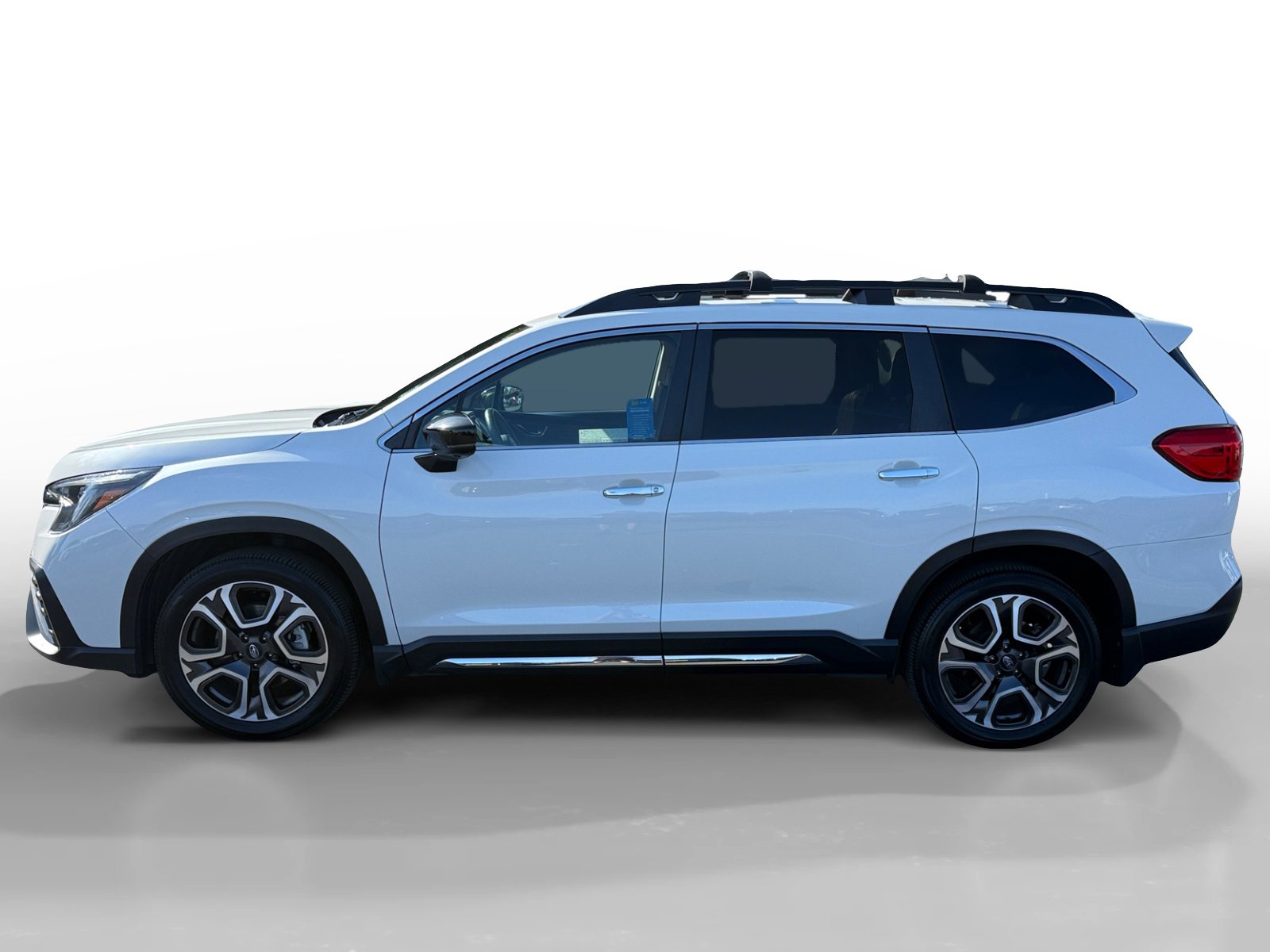 Certified 2024 Subaru Ascent Touring w/ Popular Package #2 image 2