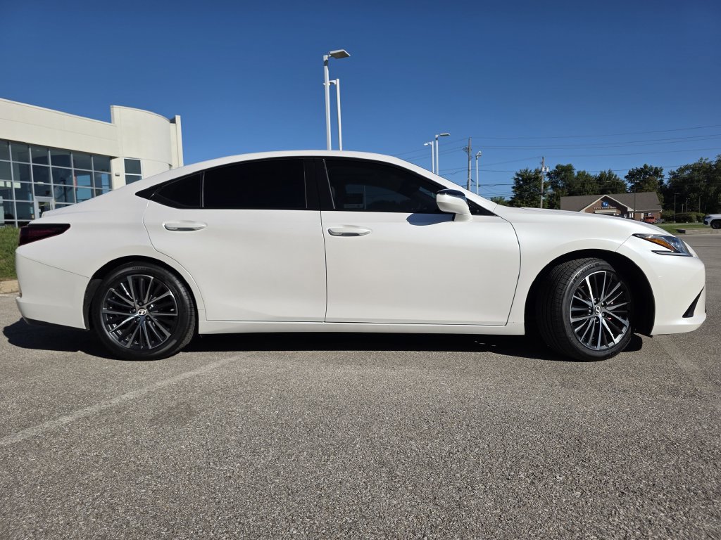 Certified 2023 Lexus ES 350 w/ Premium Package FWD image 12