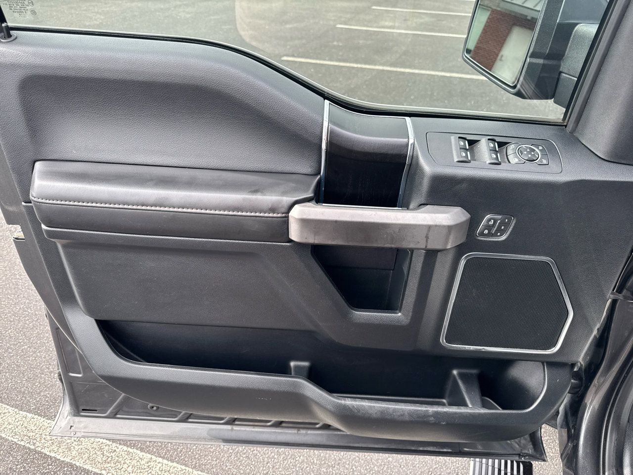 Used 2019 Ford F150 Platinum image 23