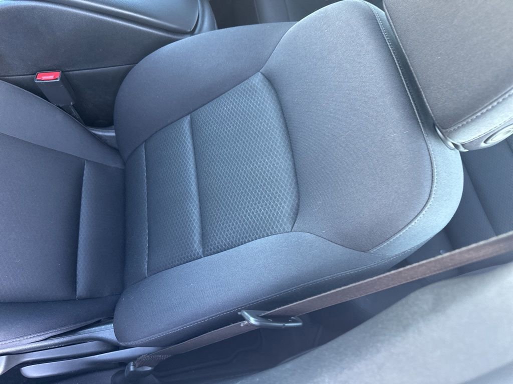 Used 2025 Chevrolet Malibu LS image 3