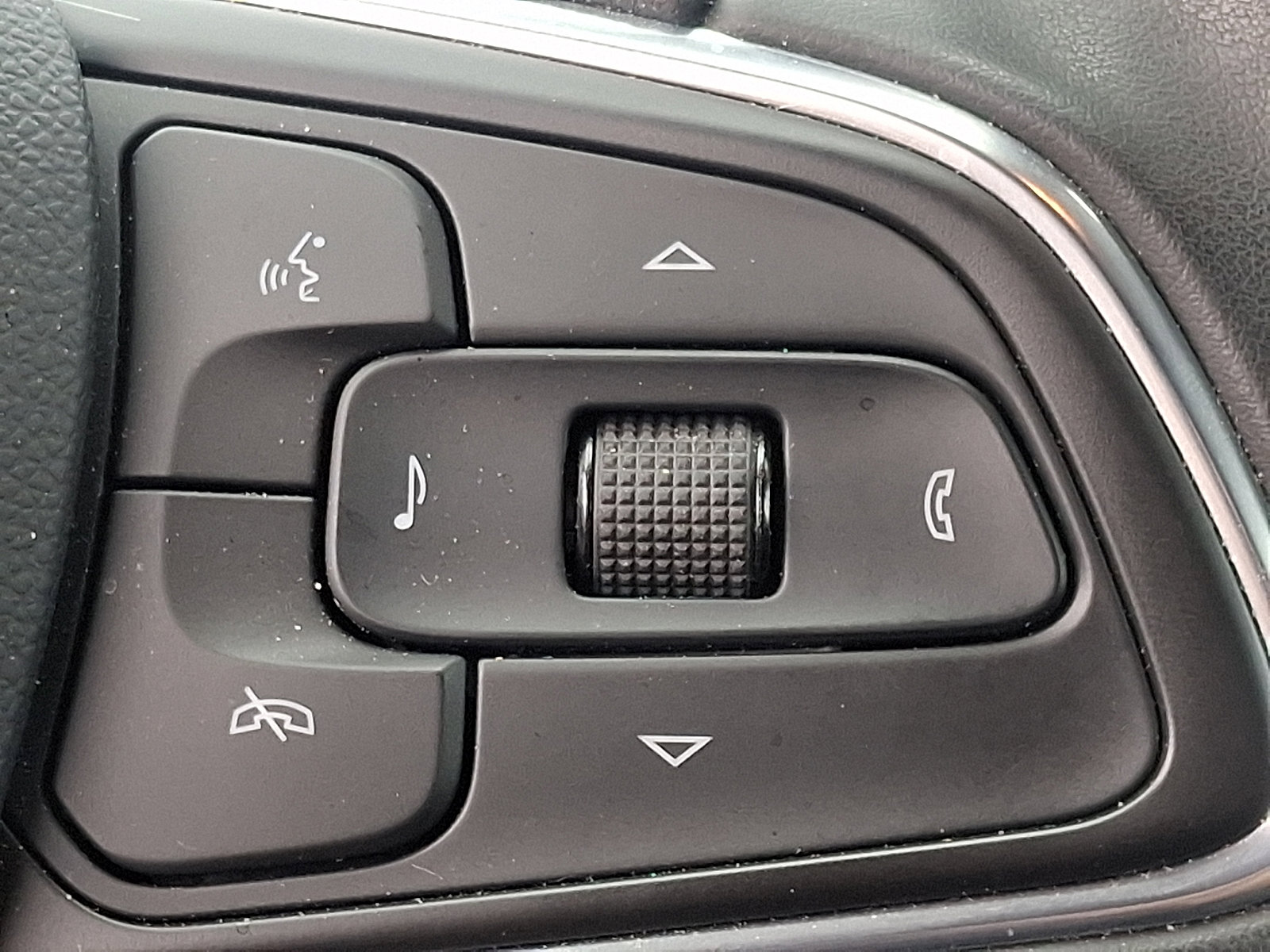 Used 2024 Buick Encore GX Sport Touring w/ Comfort Package FWD image 21