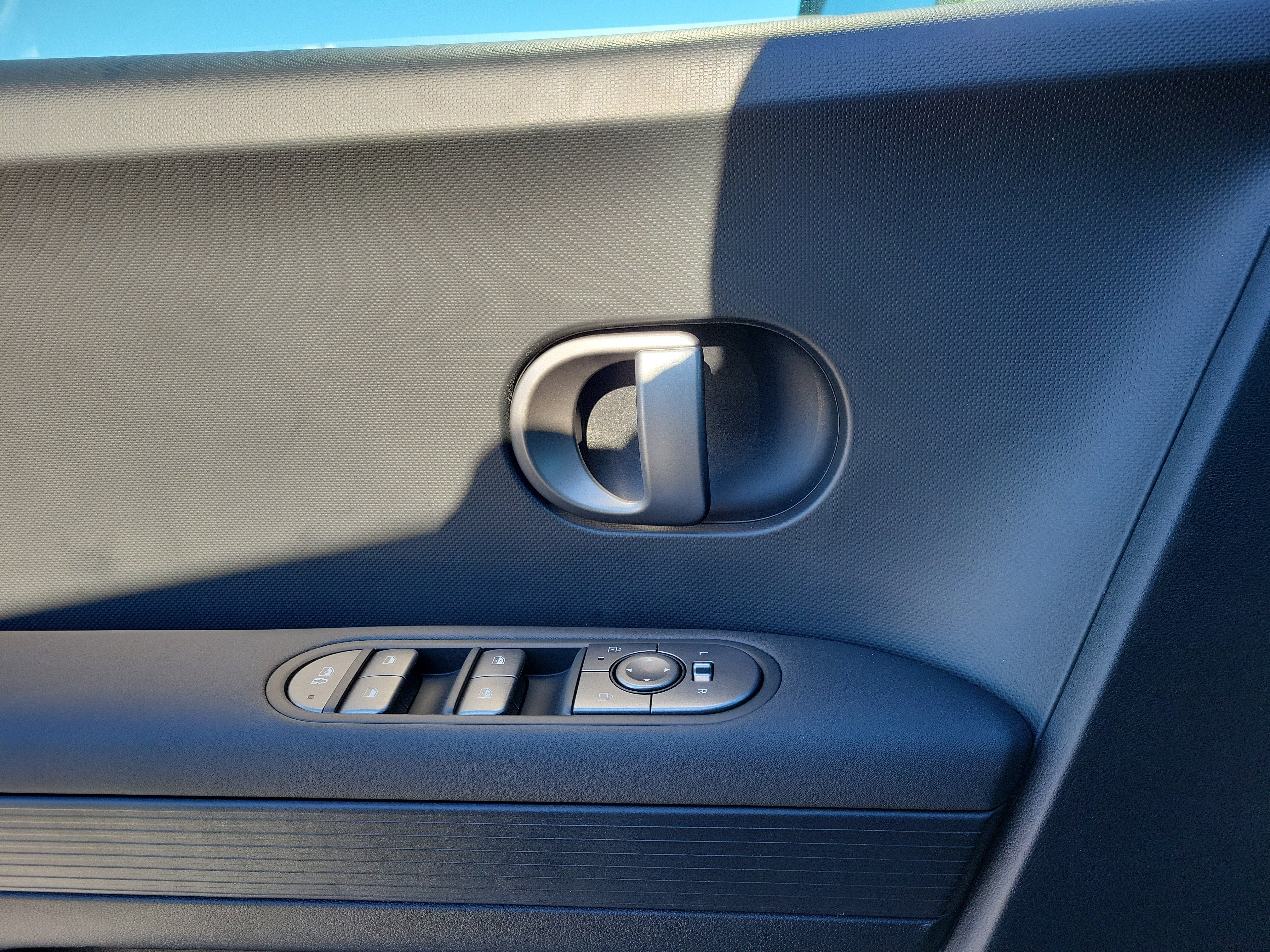 New 2026 Hyundai Ioniq 5 SEL image 13