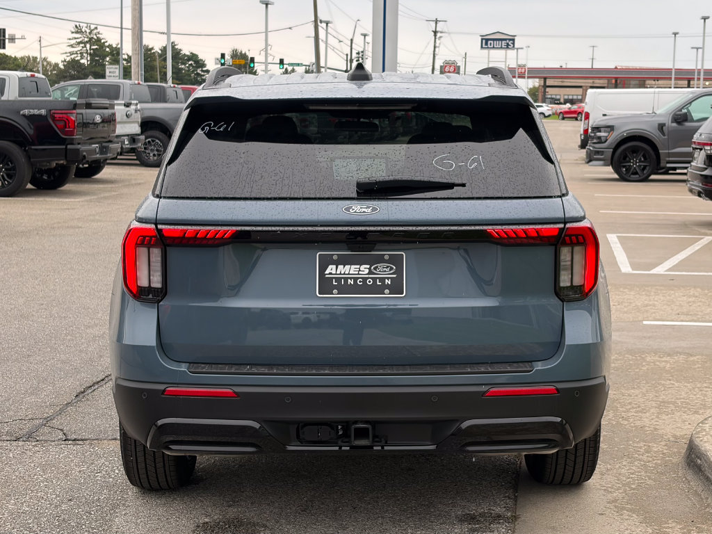 New 2027 Ford Explorer ST-Line AWD/4WD image 5