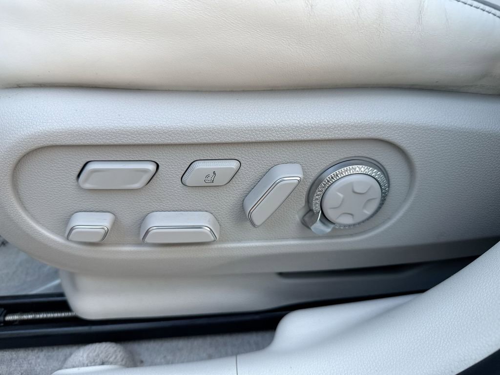 Used 2023 Genesis GV60 Performance image 14